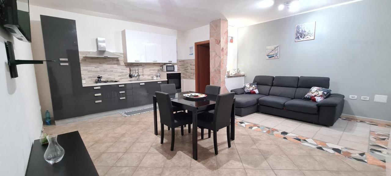 Willa Casa Lory SantʼAntìoco Zewnętrze zdjęcie